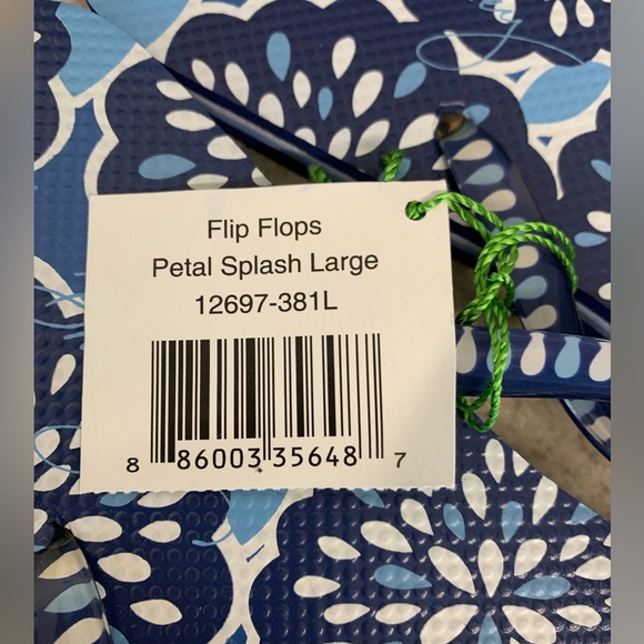 NWT Vera Bradley Petal Splash Tote, Beach Towel & Flip Flops Bundle - Picture 3 of 8